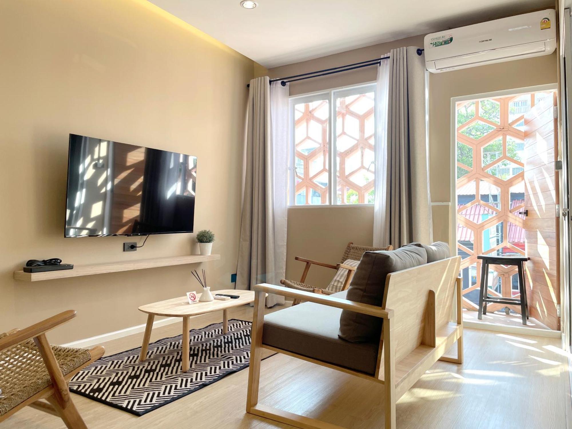 Velin Khaosan - 3rd Floor With 2bedrooms *